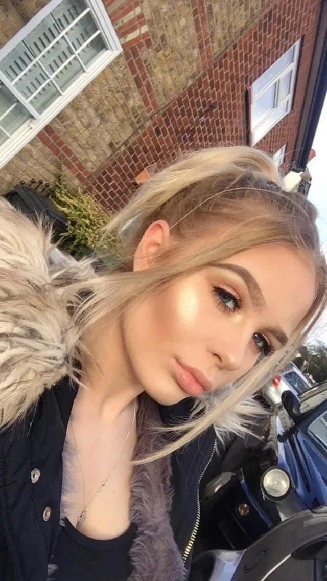 irresistiblelass image 1